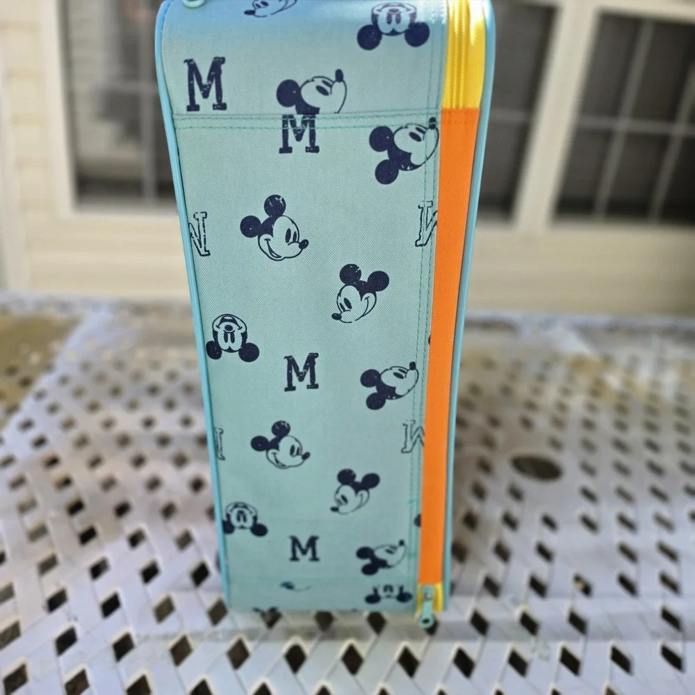 American‎ Tourister Totally Mickey Mouse Rolling Carryon Suitcase Vacation